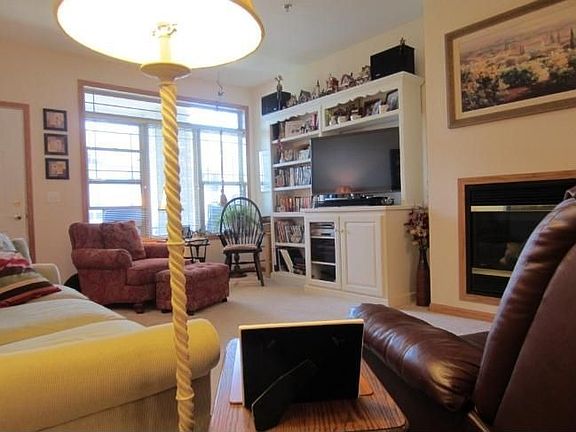 2nd image of 470 N Silverbrook Dr #105