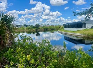 203 NW 19th Pl, Cape Coral, FL 33993