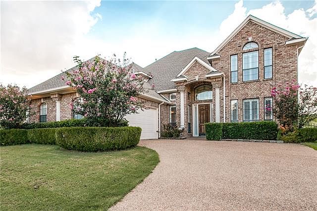 1st image of 2904 Bluffview Dr