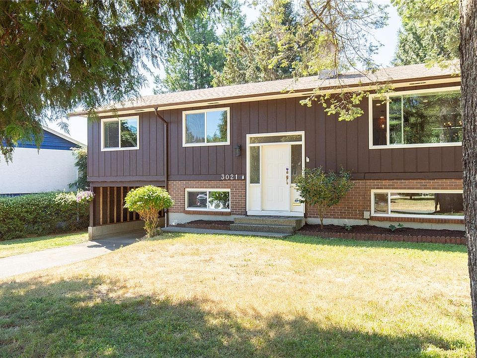 1st image of 3021 Crestwood Pl
