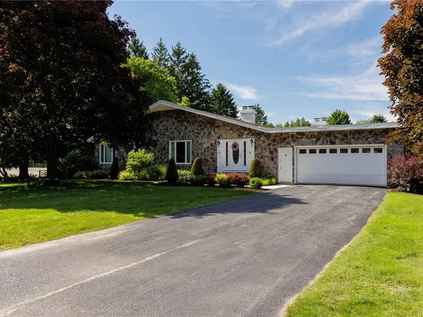 10 Harpers Ter, Carthage, NY 13619