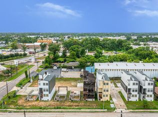 302 W Hamilton St, Houston, TX 77091