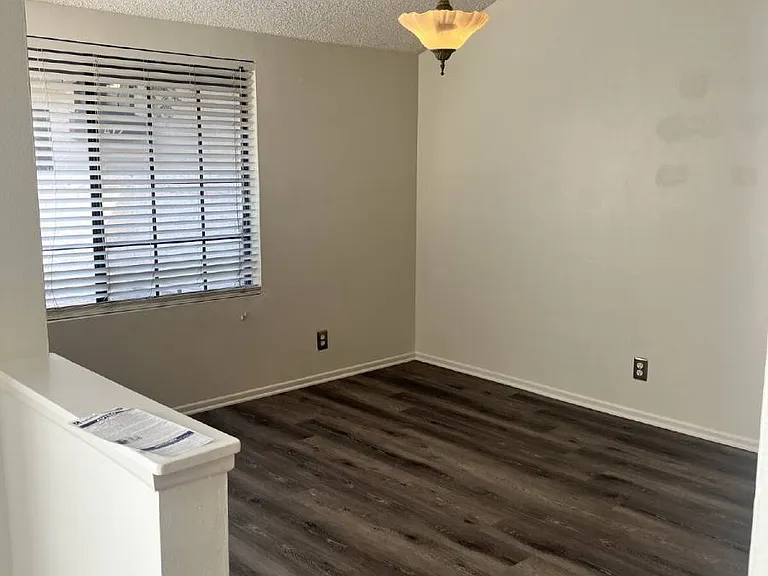 480 Las Palomas Dr — Photo 6