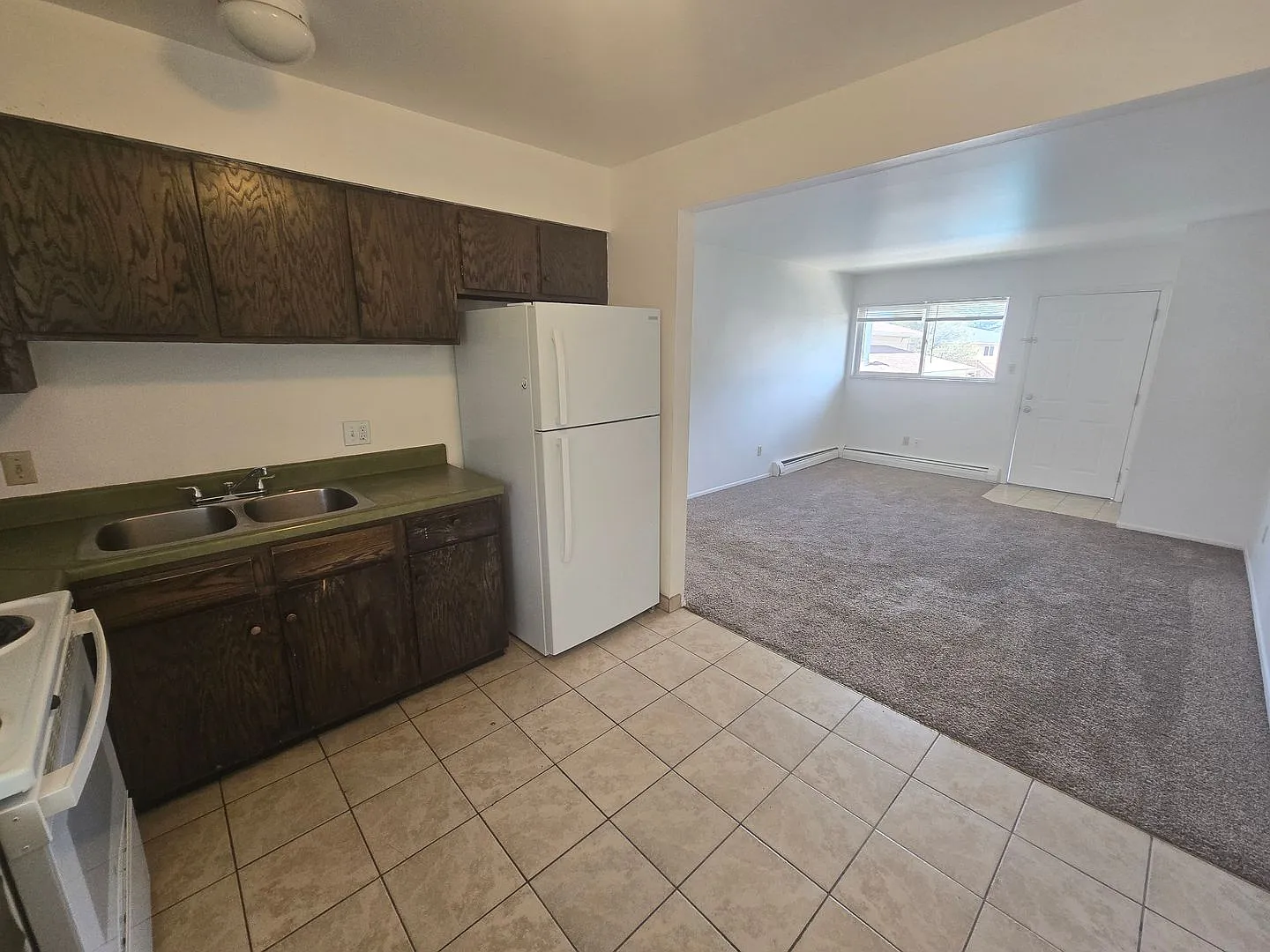 321 Bonnie Court — Photo 3