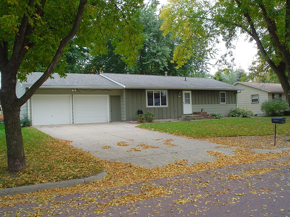 1st image of 105 Beachwood Ln