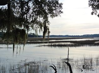 110 Toppin Dr, Hilton Head Island, SC 29926