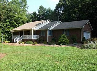 6081 Burgess Farm Dr, Ramseur, NC 27316
