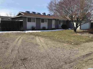 4612 W Brown St, Pasco, WA