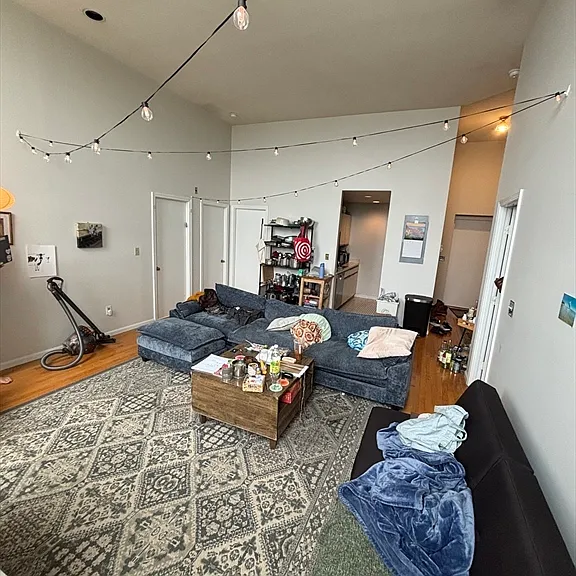 350 W 4th St #408 — Photo 2