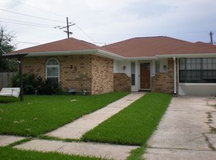 25 Incarnate Word Dr, Kenner, LA 70065