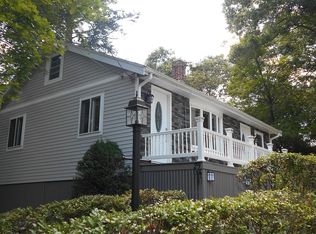 29 Grandview Ave, Saugus, MA 01906