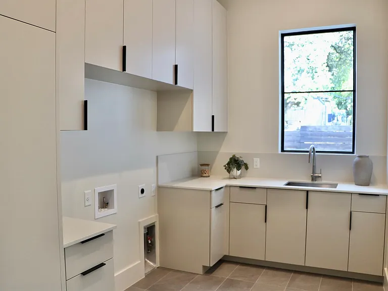 6102 Forest Hills Dr — Photo 24