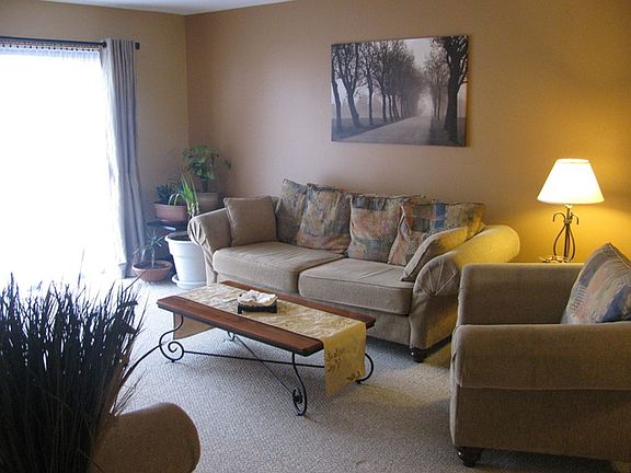 5th image of 7100 W 95th St APT 108