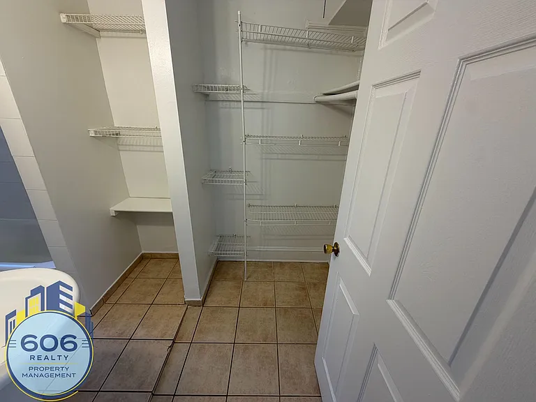 Sheri-Lunt Beachside Apts — Photo 12