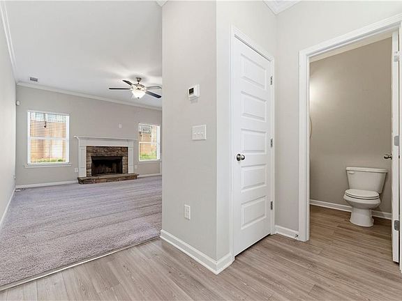 5th image of 231 Eva Way