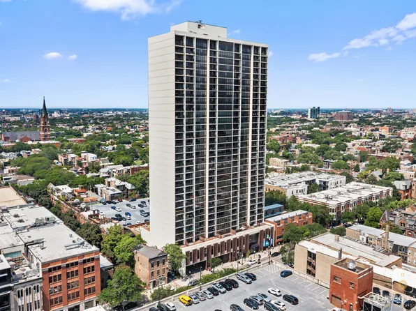 1636 N Wells St APT 2014, Chicago, IL 60614