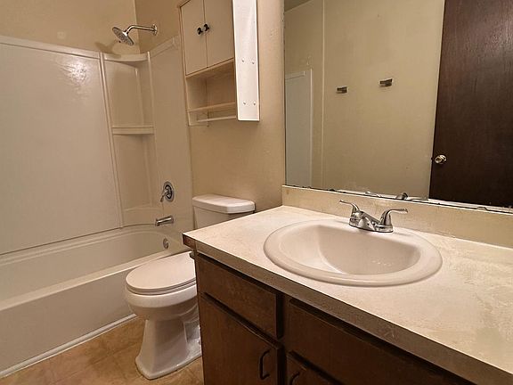 2nd image of 223 Burlie Ct