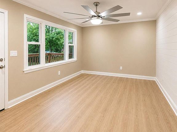 5th image of 700 E Candy Ln