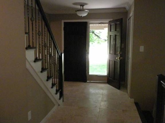 2nd image of 4041 Normanwood Dr