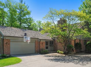 319 Vine Ave, Lake Forest, IL