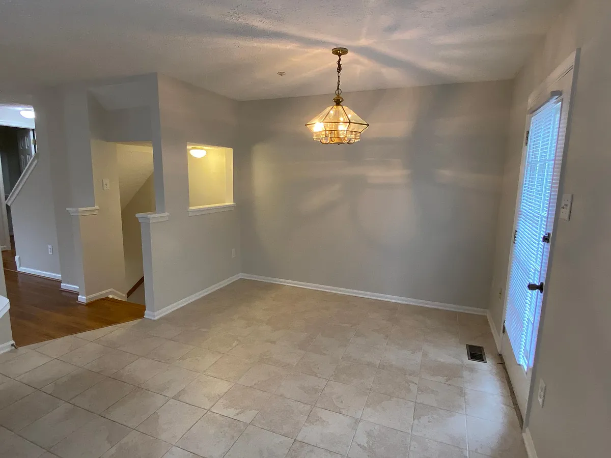Building Photo - 6142 Starburn Path