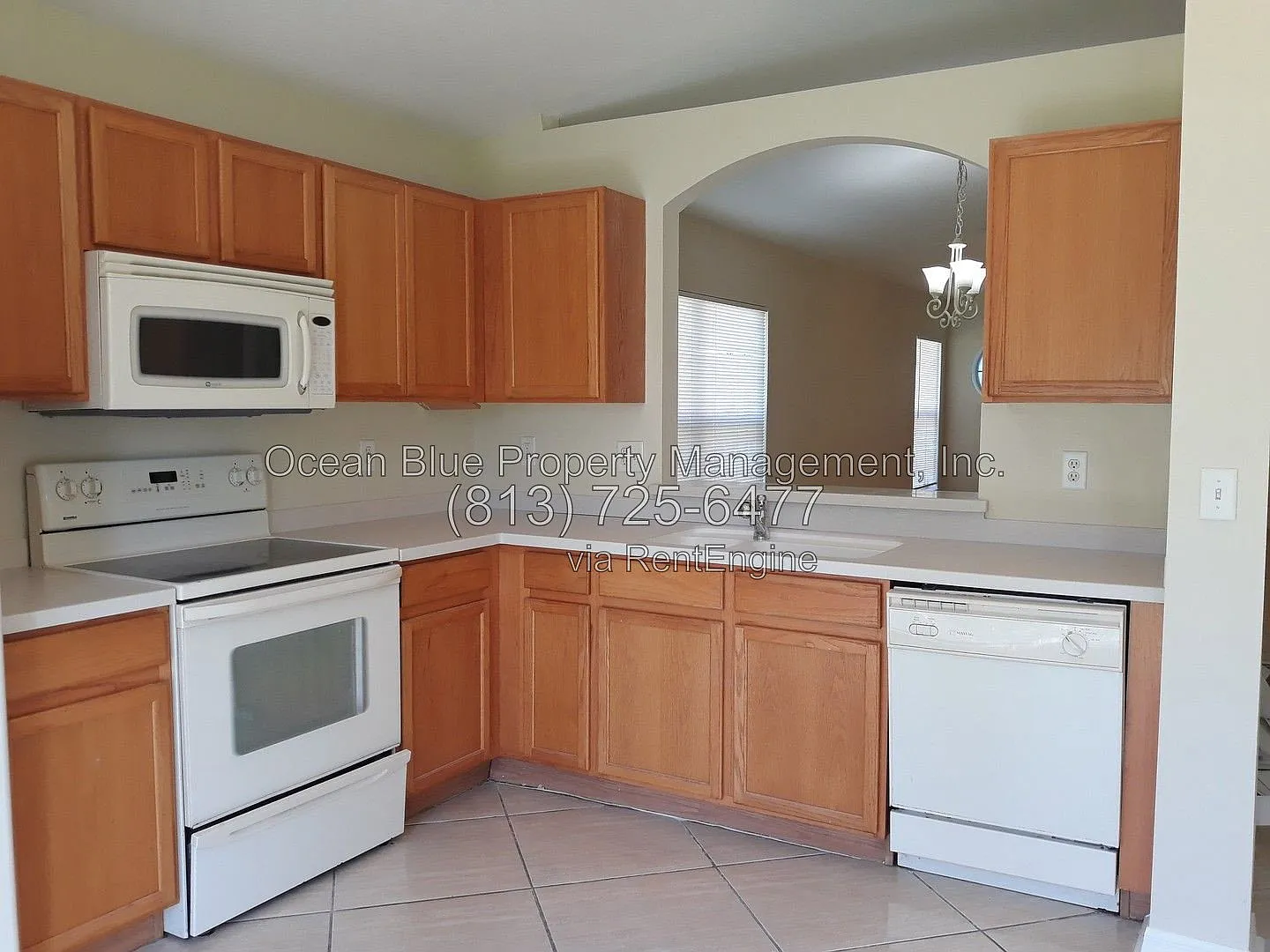 3 bed, 2.0 bath, 1600 sqft, $1,995 — Photo 3