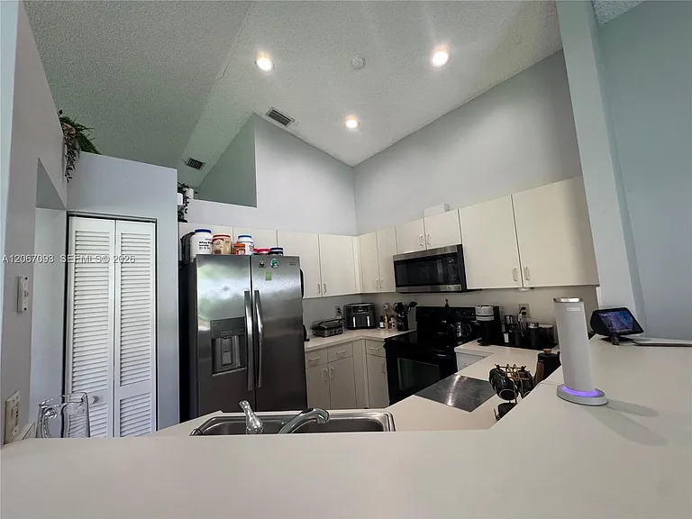 825 Falling Water Rd — Photo 15
