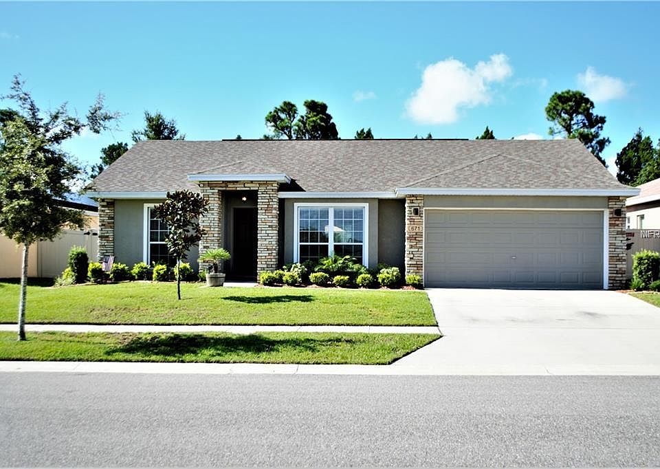 1st image of 671 Greenshank Dr