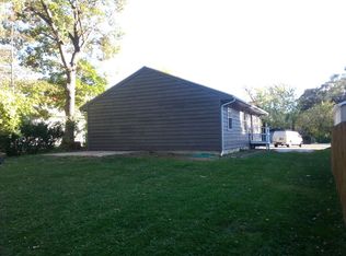 26124 W Rollins Rd, Ingleside, IL 60041