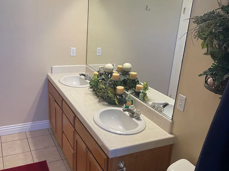 5212 Challenger Ave — Photo 7