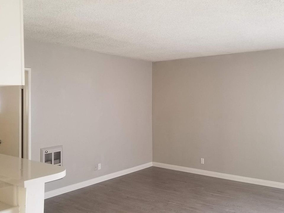2nd image of 11690 Ramona Blvd APT 21