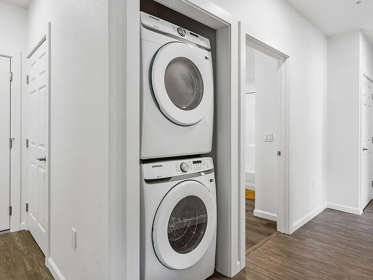 Pullman Lofts — Photo 15