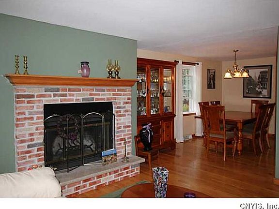 4th image of 7816 Running Brook Ln