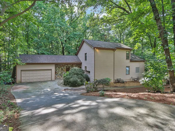 8760 S Mount Dr, Johns Creek, GA 30022