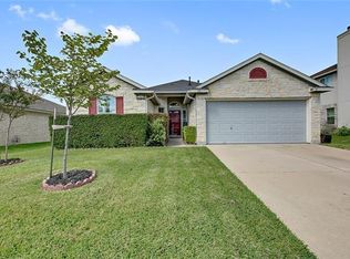 701 Los Robles Rd, Leander, TX 78641