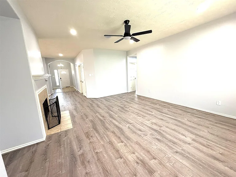6826 Chester Oak Dr — Photo 21