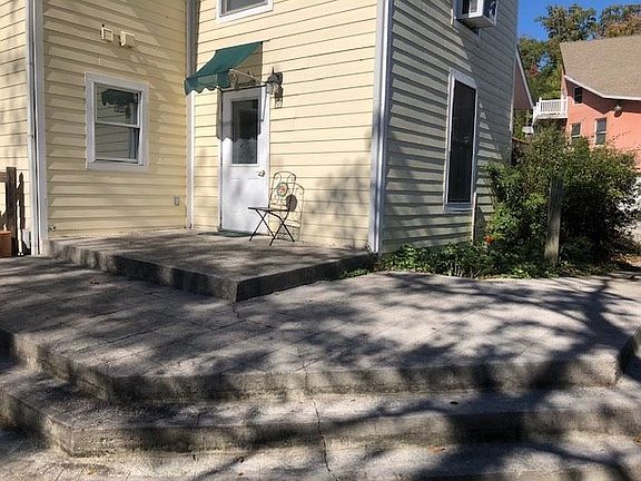 3rd image of 3013 E Shire Cir