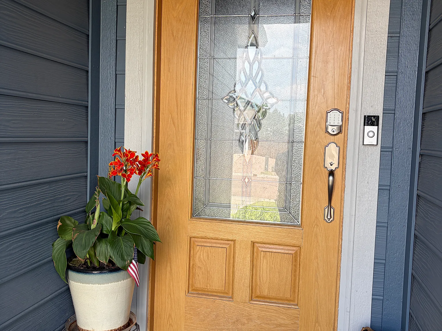 5 bed, 3.5 bath, 3050 sqft, $3,000 — Photo 4