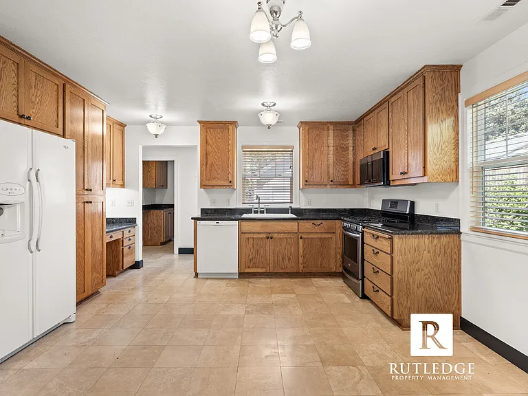 1117 Reddy Ave — Photo 13