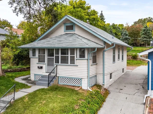 428 Valley St, Omaha, NE 68108