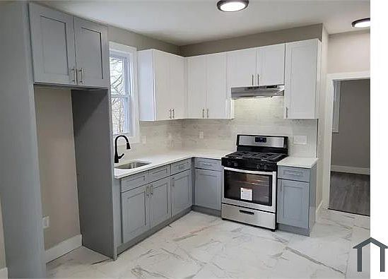 1st image of 494 S 18th St #3