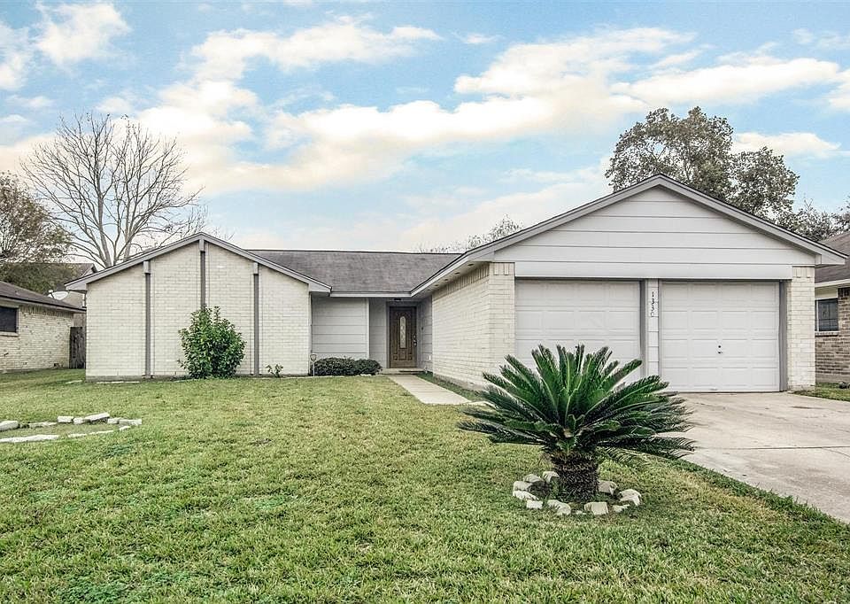 1st image of 1330 River Rock Dr