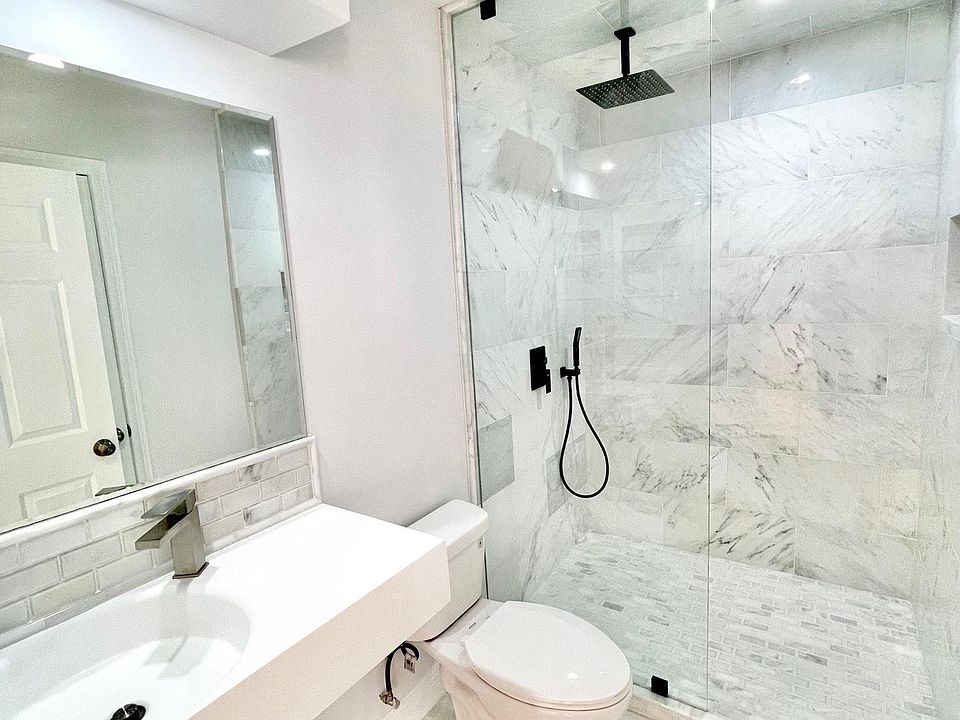 1st image of 1540 Brockton Ave #3