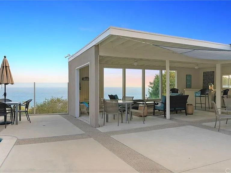21692 Ocean Vista Dr #B — Photo 22