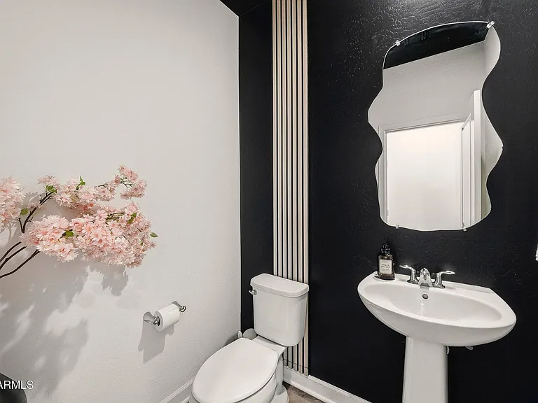 35032 N Barrel Rd — Photo 13