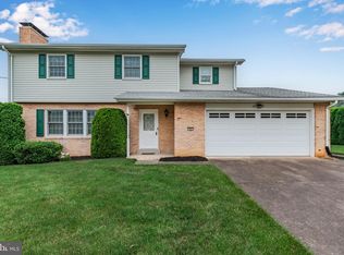 902 Spring Cir, Mechanicsburg, PA 17055
