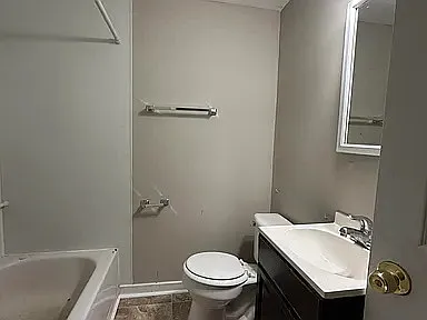 4807 Center Dr — Photo 7