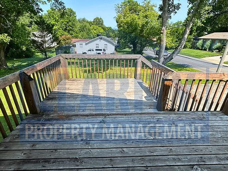 883 Harle Ave NW — Photo 6