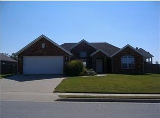 410 Coopers Farm Rd, Centerton, AR 72719