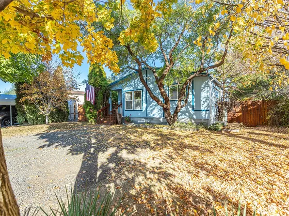 500 2nd St SW #17, Rock Island, WA 98850